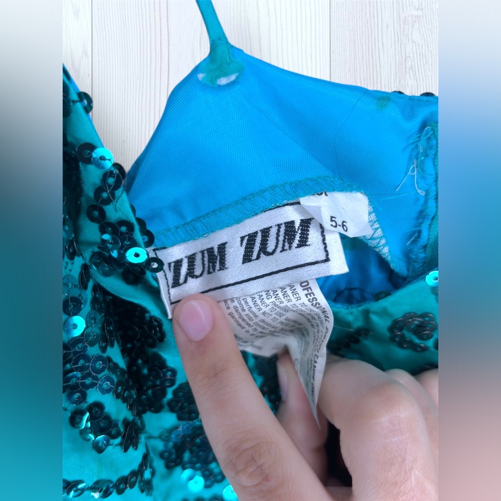 ZUM ZUM Women’s Two Tone Turquoise Sequin Floral Formal Mini Dress - Picture 8 of 11